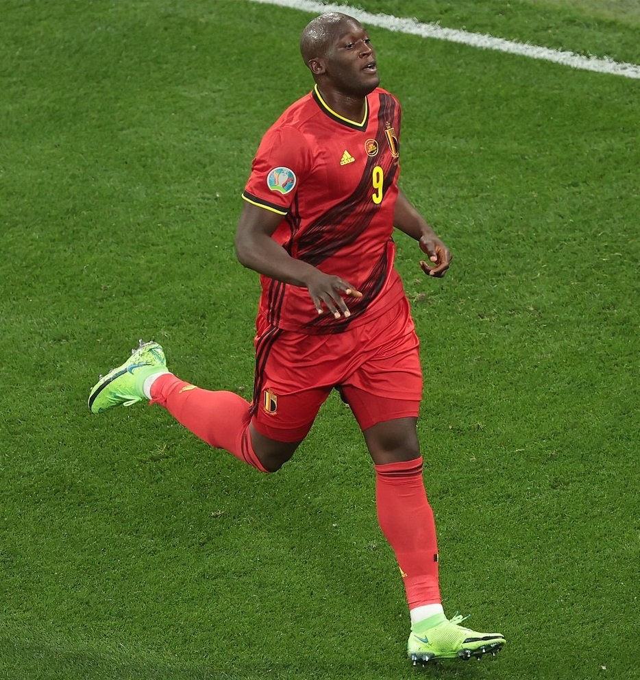 Napoli-Milan, Lukaku-Leao, big rotti e mercato